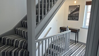 Cosy Stay In Birmingham by Villazu