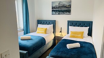 Cosy Stay In Birmingham by Villazu