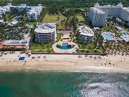 CONDO QUINTA DEL MAR by TRVL2HM