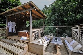 24 Meadow Retreat