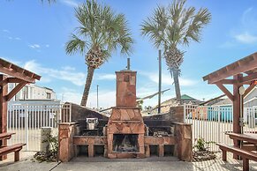 Pb110-moore Fun House