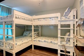 Papakeeko's Happy Ours