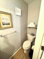 Auslander Condominiums