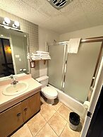 Auslander Condominiums