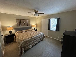 Auslander Condominiums