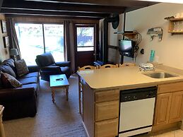 Auslander Condominiums