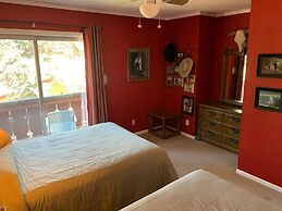 Auslander Condominiums