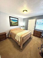 Auslander Condominiums