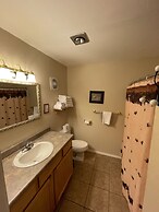 Auslander Condominiums