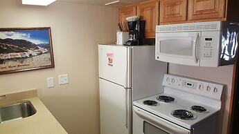 Auslander Condominiums