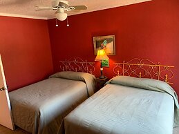 Auslander Condominiums