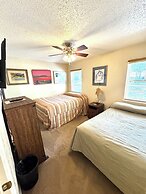 Auslander Condominiums