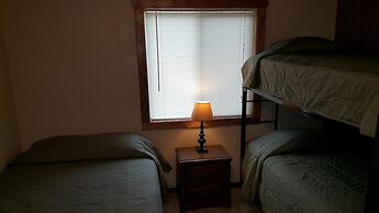 Auslander Condominiums