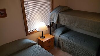 Auslander Condominiums