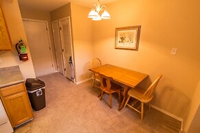 Auslander Condominiums