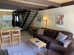 Auslander Condominiums