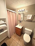 Auslander Condominiums