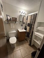 Auslander Condominiums