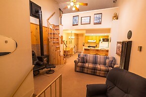 Auslander Condominiums