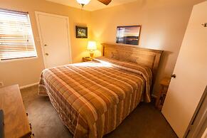 Auslander Condominiums