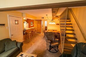 Auslander Condominiums