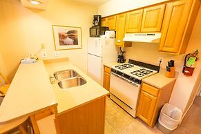 Auslander Condominiums