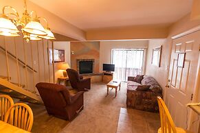 Auslander Condominiums