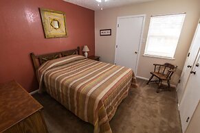 Auslander Condominiums