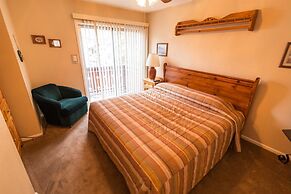 Auslander Condominiums