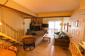 Auslander Condominiums