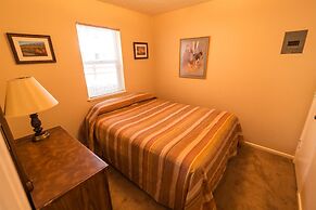 Auslander Condominiums