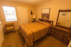 Auslander Condominiums