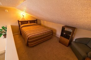 Auslander Condominiums