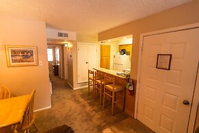 Auslander Condominiums