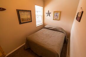 Auslander Condominiums