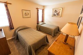 Auslander Condominiums