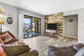 Ozark Escape at the Pointe