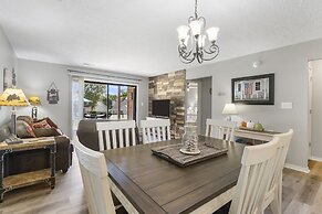 Ozark Escape at the Pointe