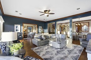 Table Rock Manor at Whitefish Bay