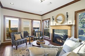Table Rock Manor at Whitefish Bay