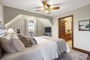 Table Rock Manor at Whitefish Bay