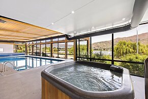 Marina Terrace Apartments