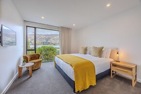 Marina Terrace Apartments