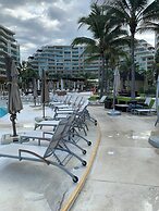 Condo Canto by TRVL2HM