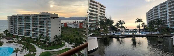 Condo Canto by TRVL2HM