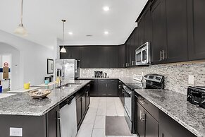 Vibrant Home With Spacious Pool!#6st5504