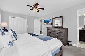 Vibrant Home With Spacious Pool!#6st5504