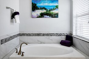 Vibrant Home With Spacious Pool!#6st5504