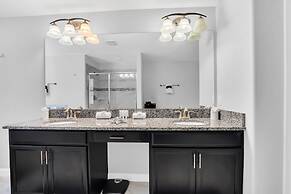 Vibrant Home With Spacious Pool!#6st5504