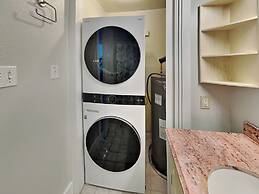 Mibc103-smiling Jacks Escape